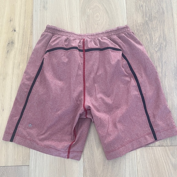 Men’s Lululemon Lined Pacebreaker Shorts - size M - Picture 2 of 2